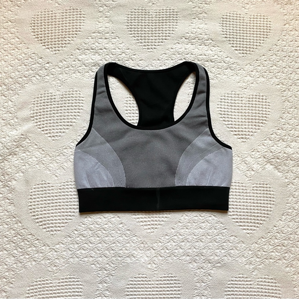$10 or 2/$15 Aerie Sports Bra Size Medium